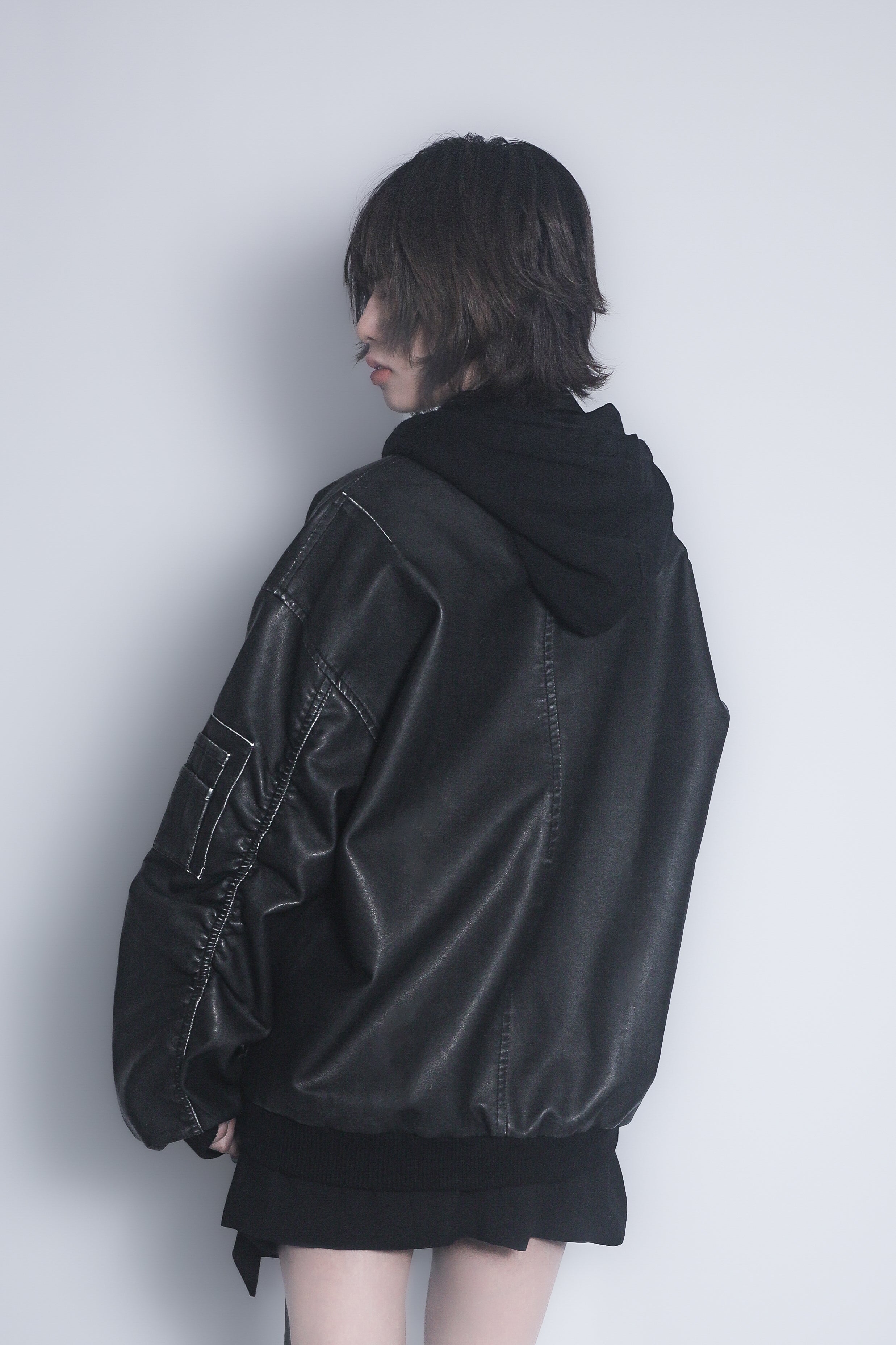 レザーフーディジャケット