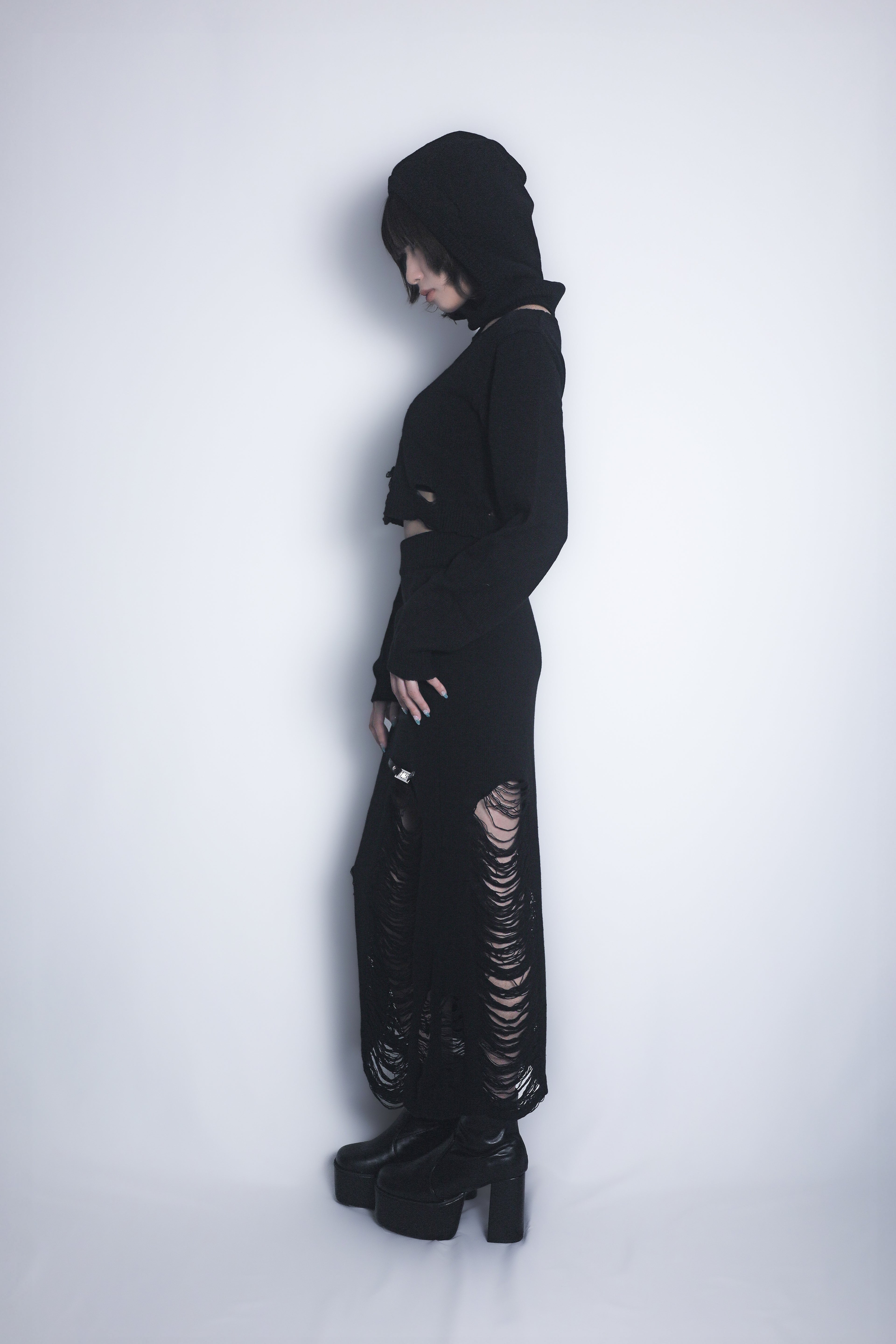 ダメージニットスカート