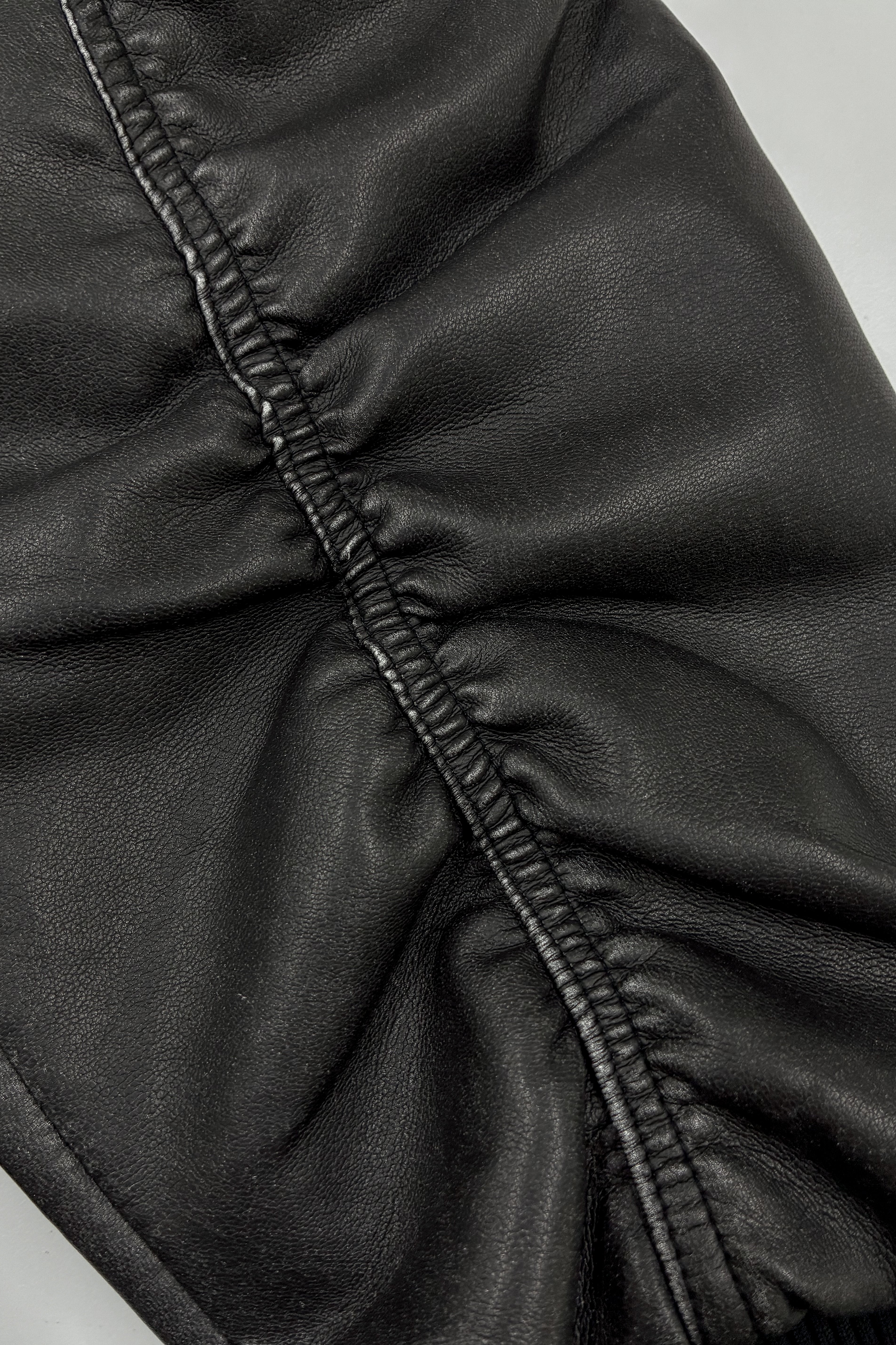 レザーフーディジャケット