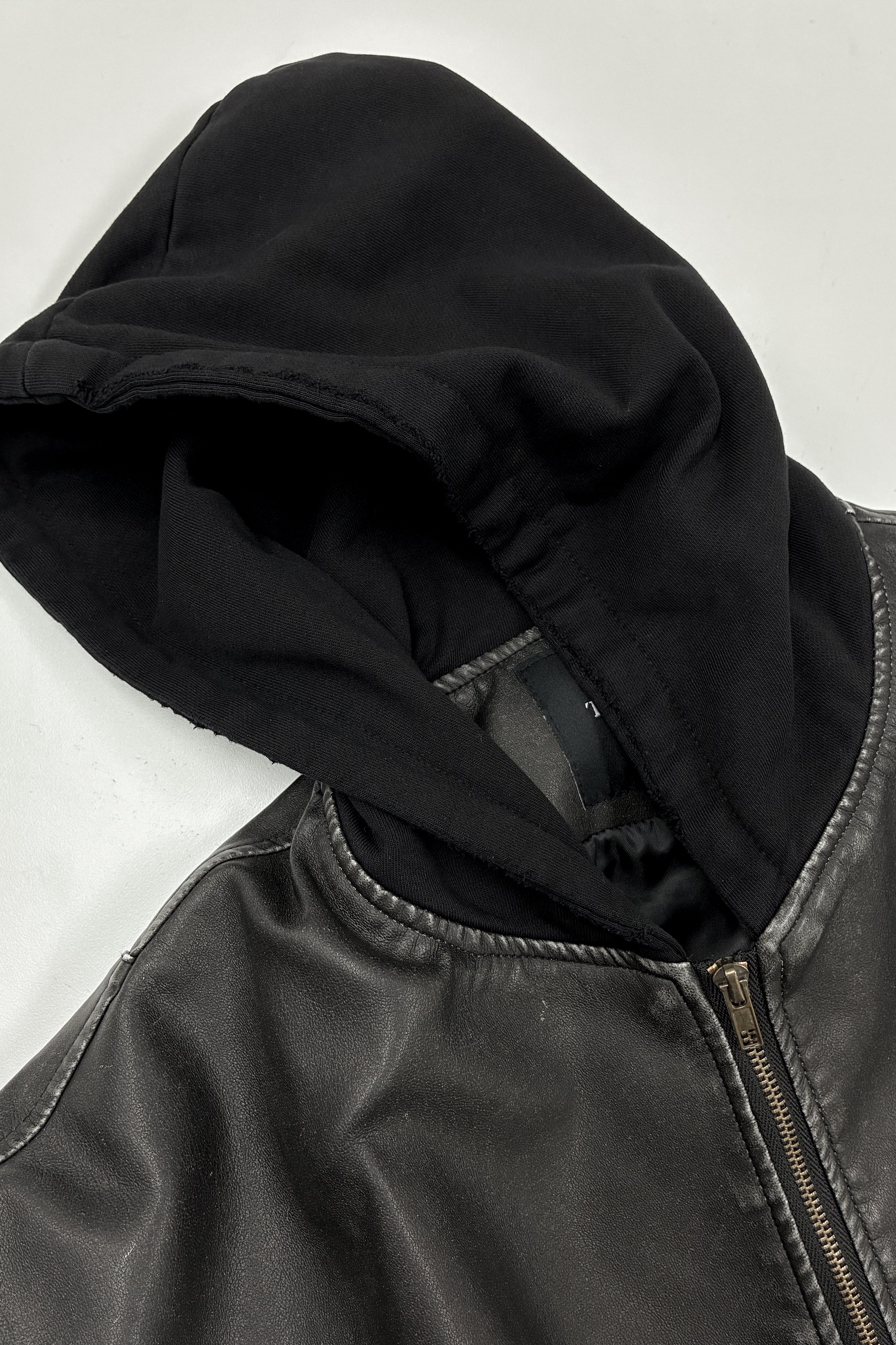 レザーフーディジャケット