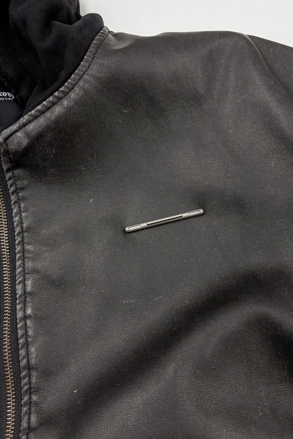 レザーフーディジャケット