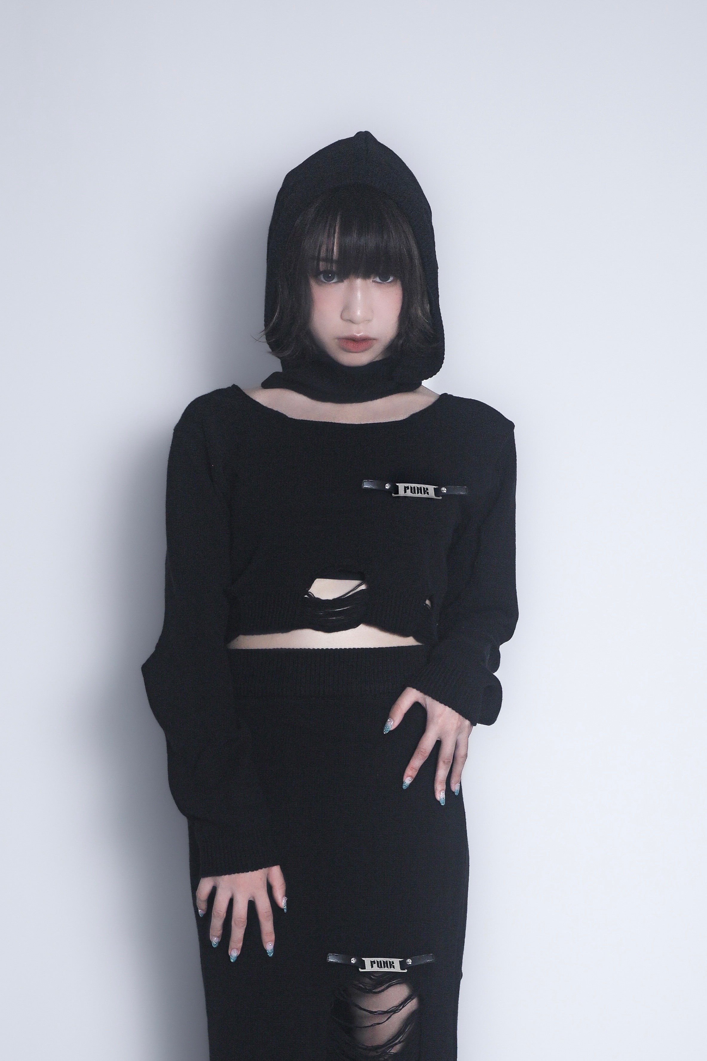 ダメージニットトップス