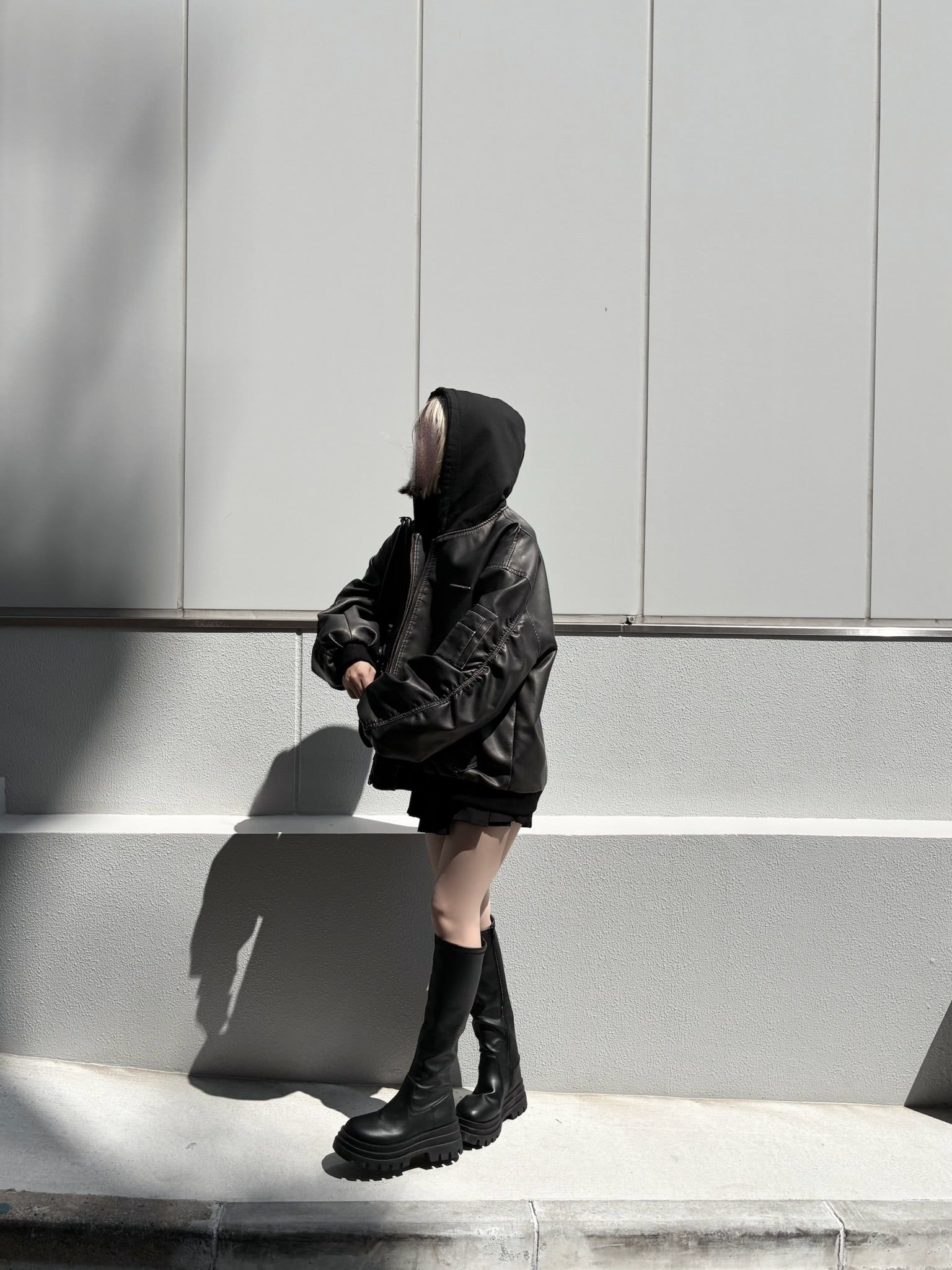 レザーフーディジャケット