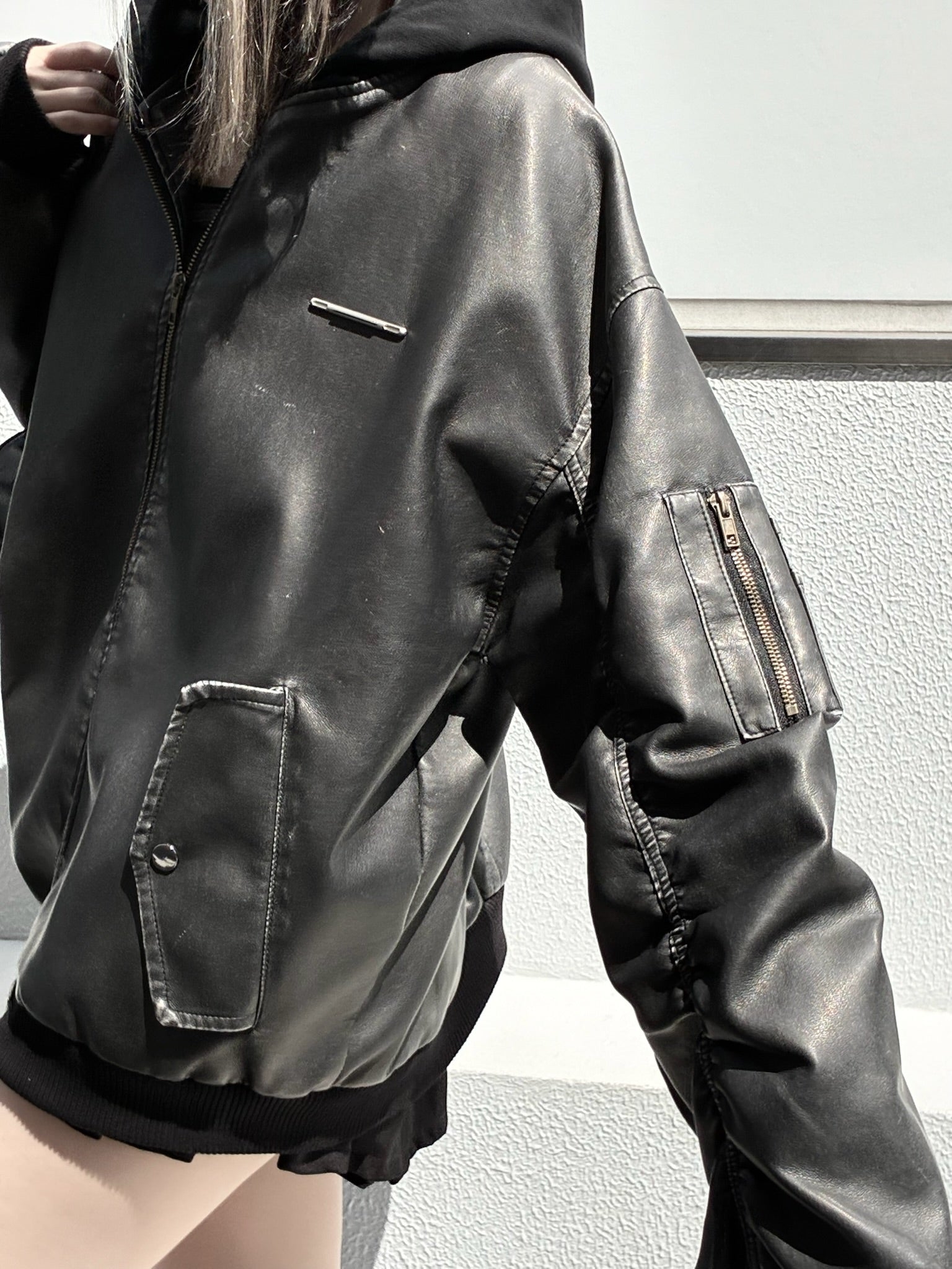 レザーフーディジャケット