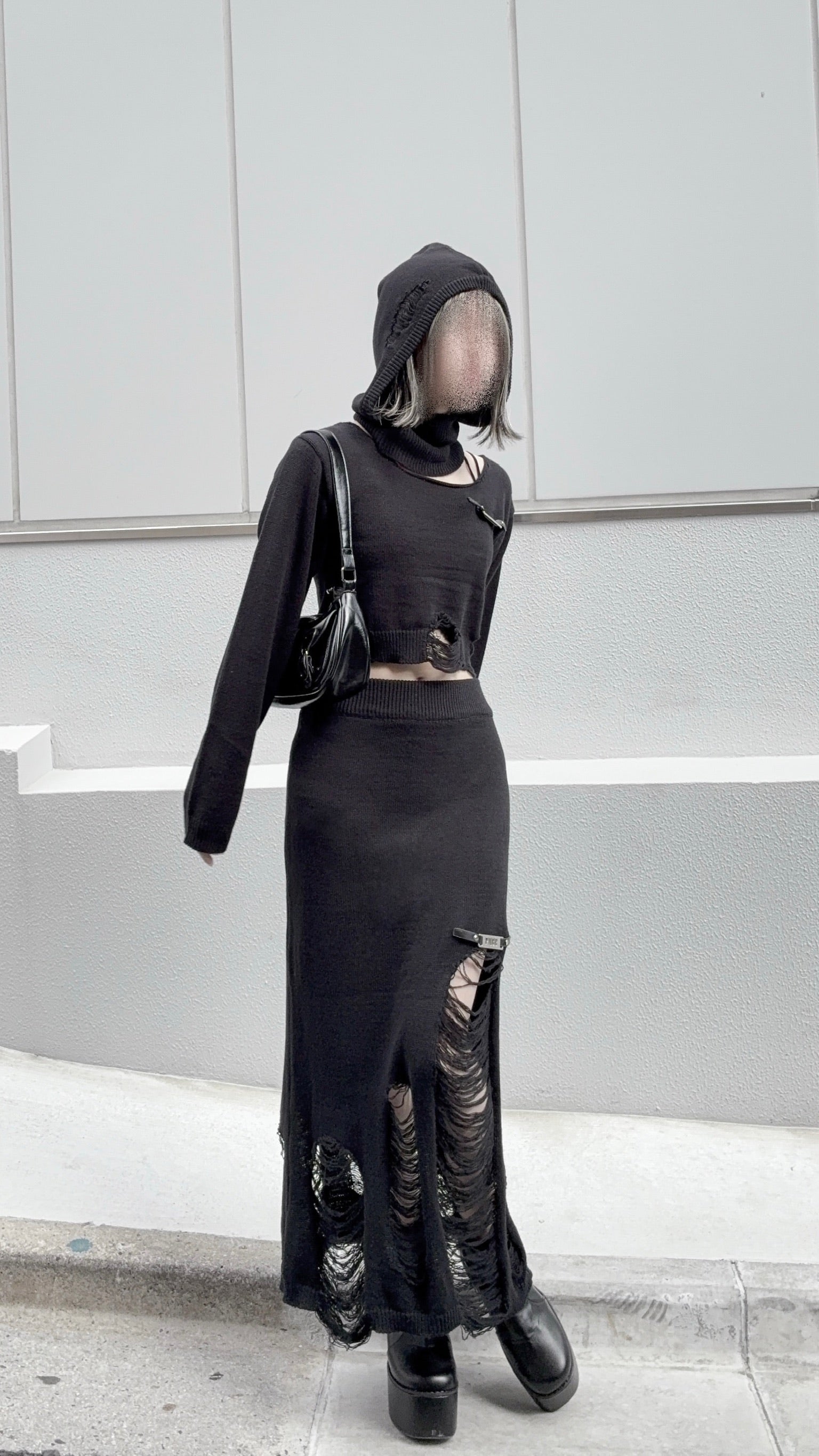 ダメージニットスカート
